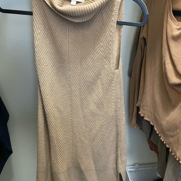 Etcetera sleeveless turtleneck sweater - Picture 3 of 5